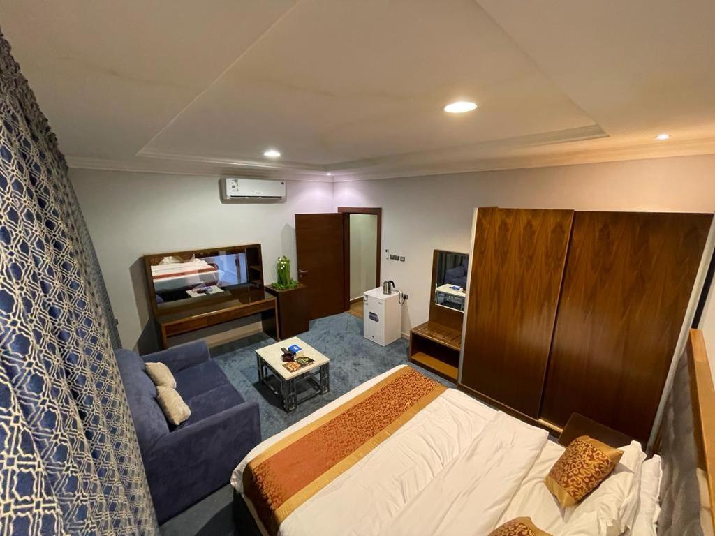 الماسم للأجنحة الفاخرة- الملك فهد - الرياض Riadh Exterior foto