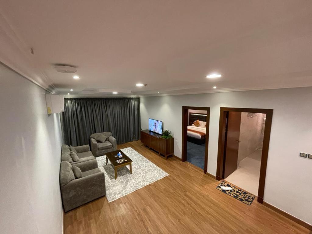 الماسم للأجنحة الفاخرة- الملك فهد - الرياض Riadh Exterior foto