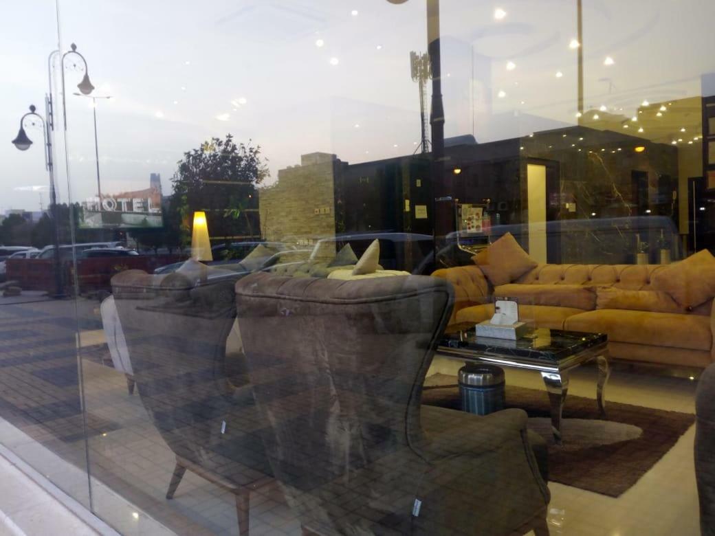 الماسم للأجنحة الفاخرة- الملك فهد - الرياض Riadh Exterior foto